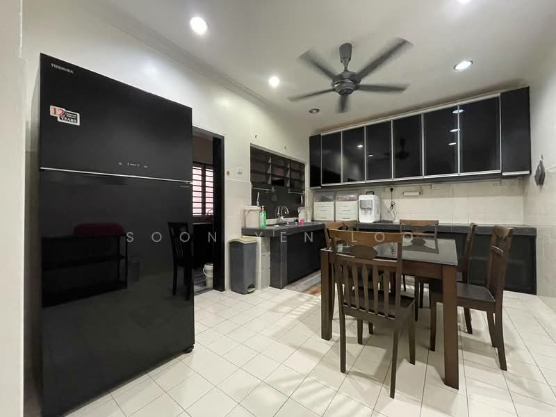 Rumah Berkembar untuk Disewa di Bukit Istana (Kuantan) - Soon Yen Loo - Kitchen - PropertyGuru.com.my