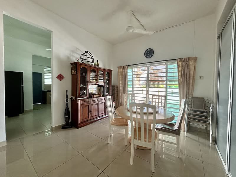 Rumah Teres untuk Dijual di Taman Kota Permai (Bukit Mertajam) - Glynnis Ng - Dining Room - PropertyGuru.com.my