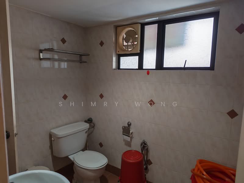 Shop / Office for Sale in Taman Desa (Kuala Lumpur) - Shimry Wong - Bathroom - PropertyGuru.com.my