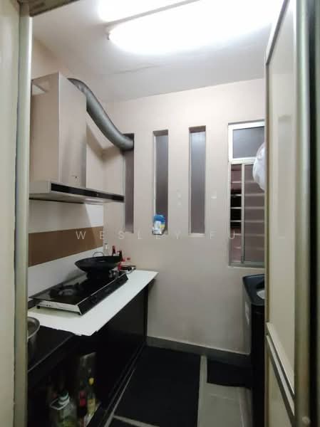 Condominium for Sale at Villa Park - Wesley Fu - Kitchen - PropertyGuru.com.my