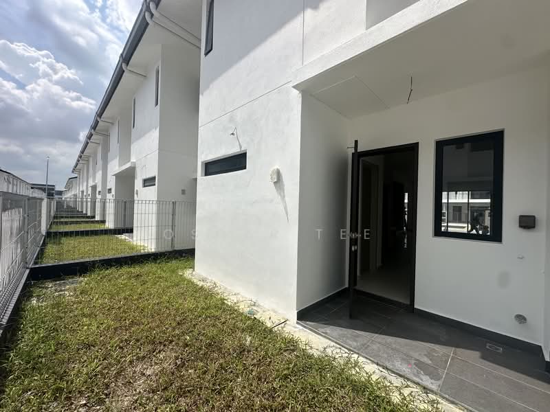 2-storey Terraced House for Sale in Bandar Bukit Raja (Klang) - Oscar Tee - Exterior - PropertyGuru.com.my