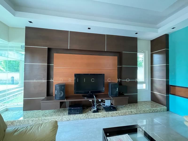 Bungalow for Rent in Petaling Jaya (Selangor) - Kendriic Chong - Living Room - PropertyGuru.com.my