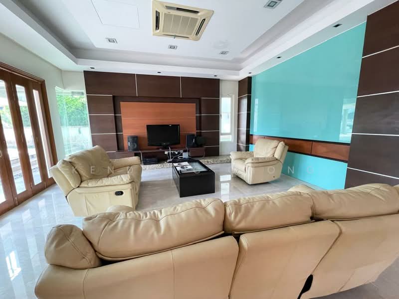 Bungalow for Rent in Petaling Jaya (Selangor) - Kendriic Chong - Living Room - PropertyGuru.com.my