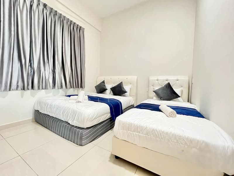 Servis Apartment untuk Dijual di Ong Kim Wee Residence - Wesley Tan - Bedroom - PropertyGuru.com.my