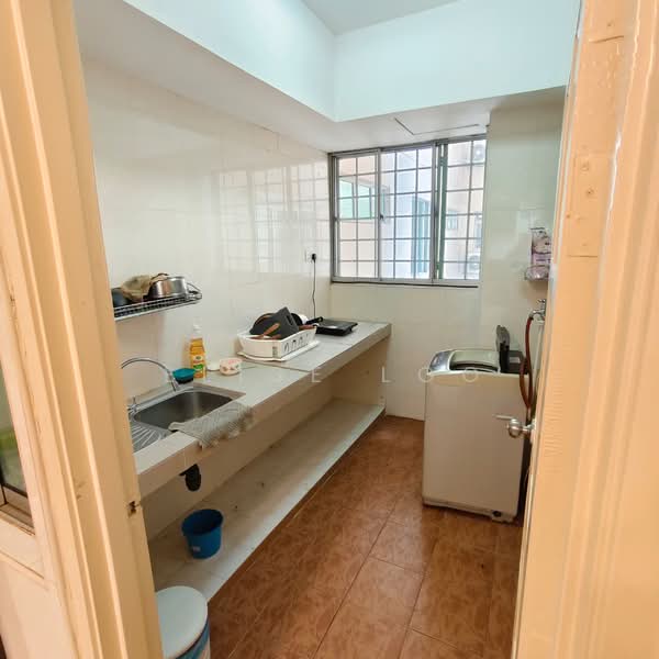 Condominium for Sale at Continental Heights - Elise Loo - Kitchen - PropertyGuru.com.my
