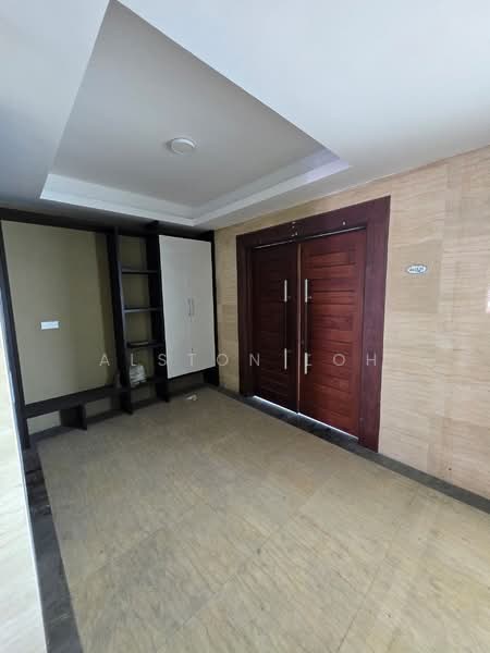 Condominium for Sale at H Residence (One Ritz Residence / Kelawai View) - Alston Loh - Entrance - PropertyGuru.com.my