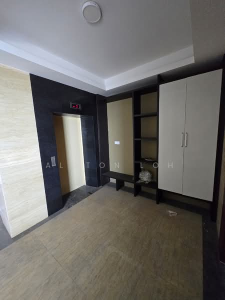 Condominium for Sale at H Residence (One Ritz Residence / Kelawai View) - Alston Loh - Entrance - PropertyGuru.com.my
