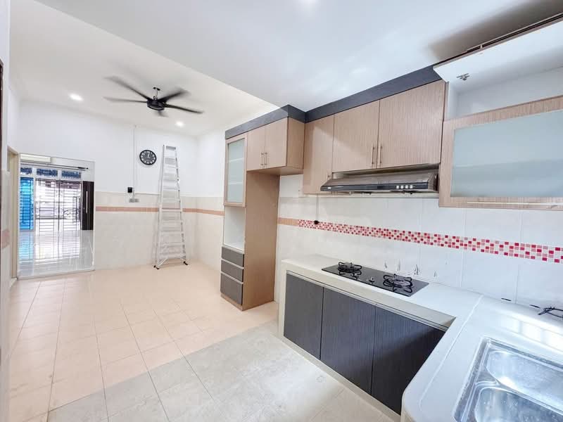 2-storey Terraced House for Sale in Taman JP Perdana (Johor Bahru) - Bess Wong - Kitchen - PropertyGuru.com.my