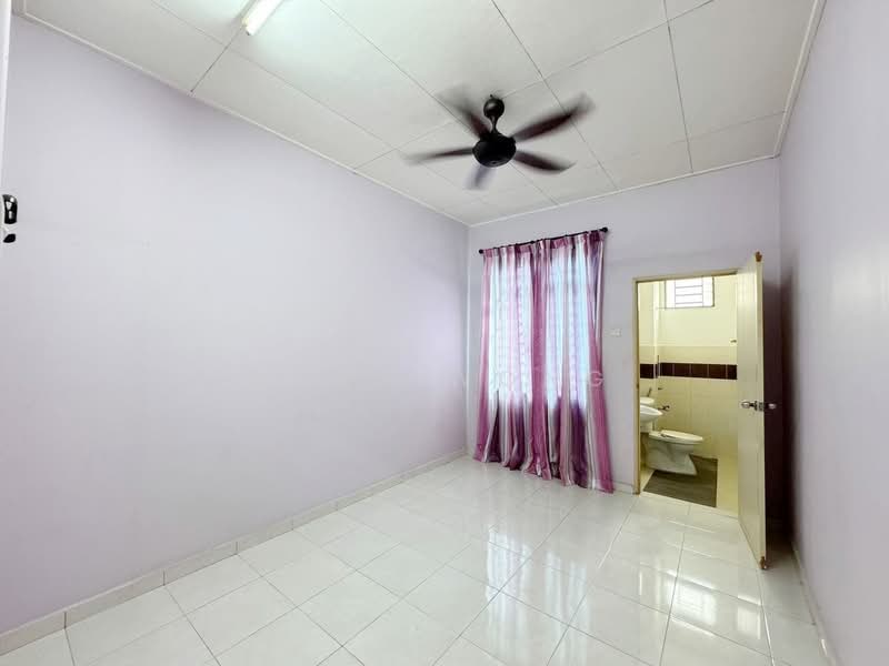 2-storey Terraced House for Sale in Taman JP Perdana (Johor Bahru) - Bess Wong - Bathroom - PropertyGuru.com.my