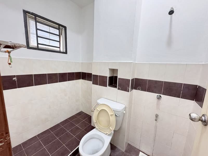 2-storey Terraced House for Sale in Taman JP Perdana (Johor Bahru) - Bess Wong - Bathroom - PropertyGuru.com.my