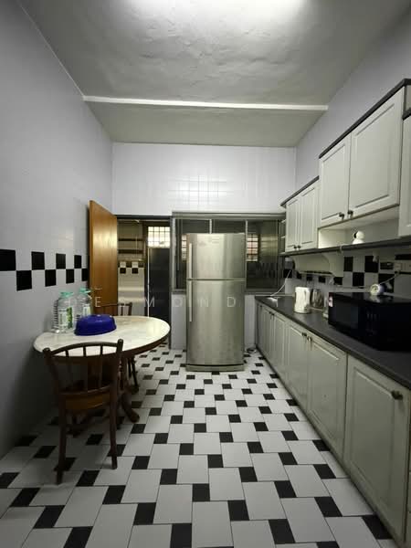 2-storey Terraced House for Sale in SS 21, Damansara Utama (Petaling Jaya) - Desmond Tan - Kitchen - PropertyGuru.com.my