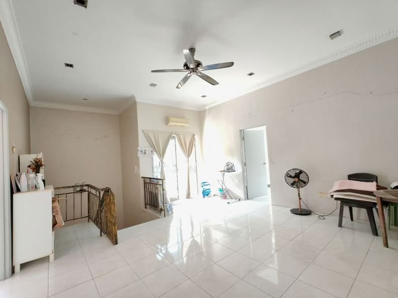 2-storey Terraced House for Sale in Shah Alam (Selangor) - Muin Mn - Living Room - PropertyGuru.com.my