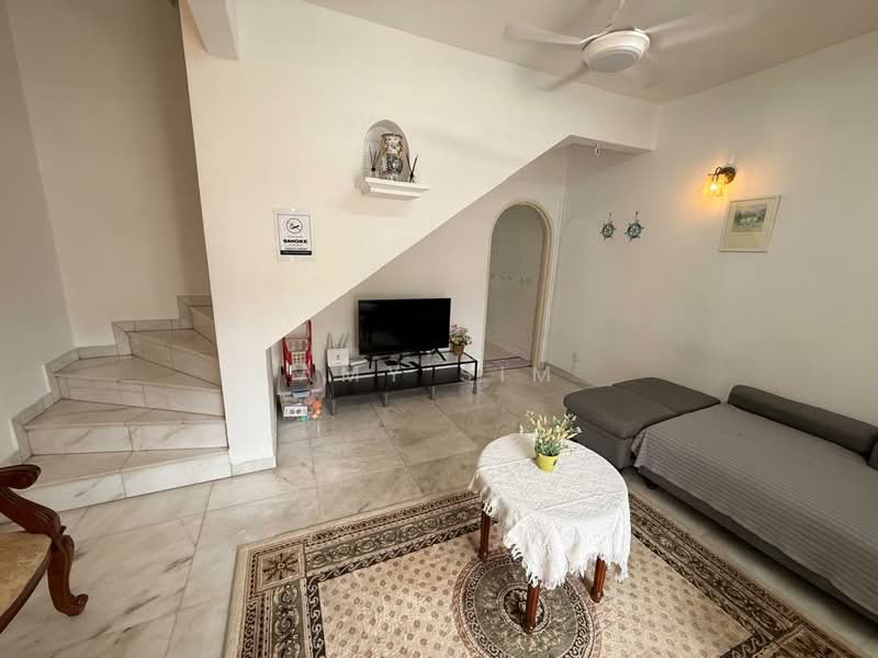 2-storey Terraced House for Rent in SS19 (Subang Jaya) - Amy Sim - Living Room - PropertyGuru.com.my