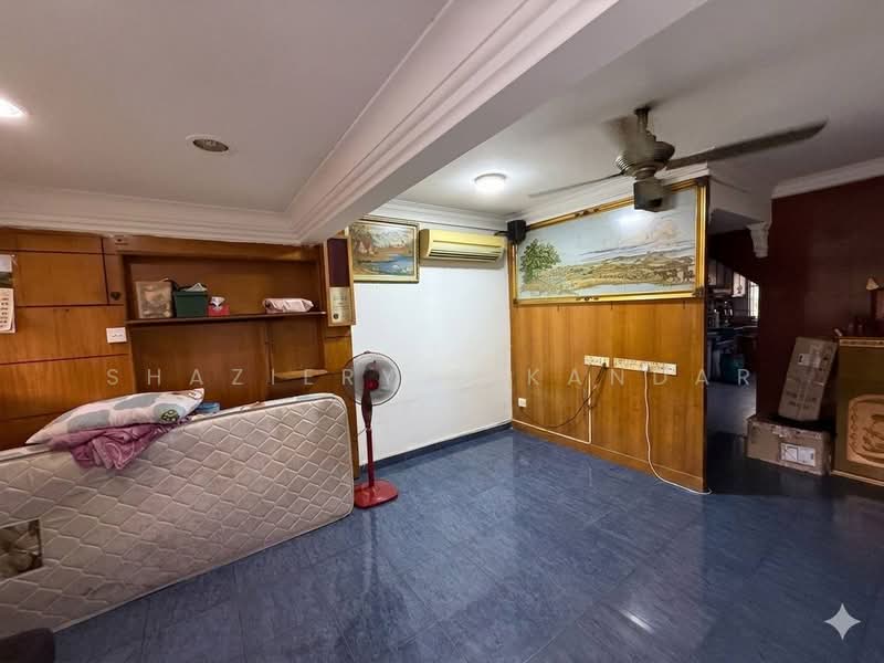 Rumah Teres 2.5 Tingkat untuk Dijual di Taman Cahaya (Ampang) - Shaziery Iskandar - Living Room - PropertyGuru.com.my