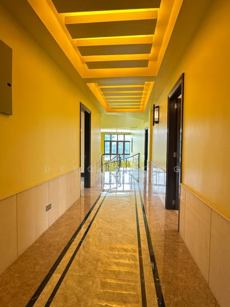 Rumah Banglo untuk Dijual di Seri Kembangan (Selangor) - Dyron Yong - Corridor - PropertyGuru.com.my