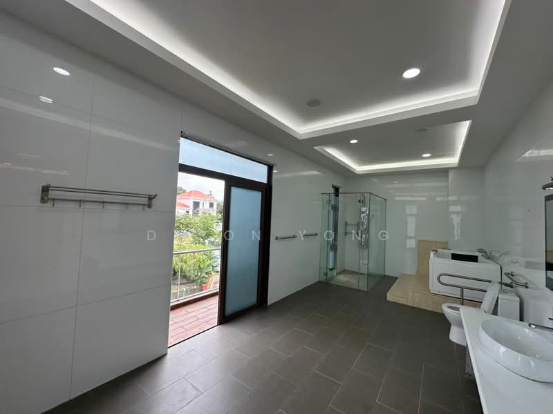 Rumah Banglo untuk Dijual di Seri Kembangan (Selangor) - Dyron Yong - Bathroom - PropertyGuru.com.my