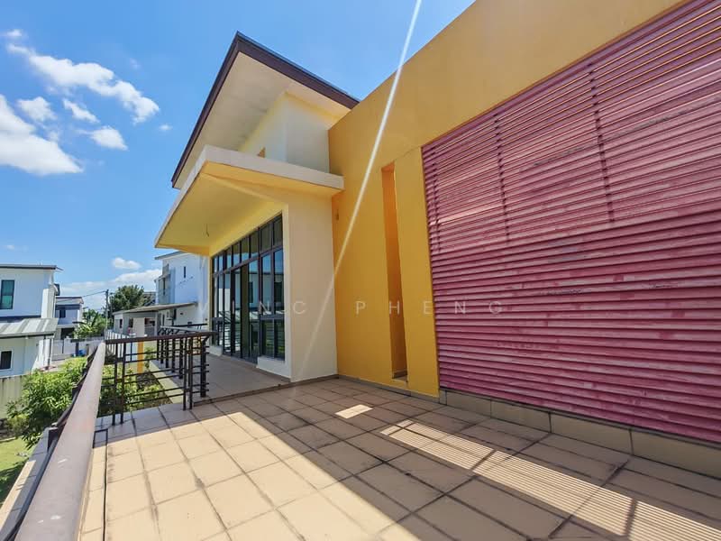 Bungalow for Sale in Taman Vista Kirana (Bukit Katil) - Vinc Pheng - Exterior - PropertyGuru.com.my