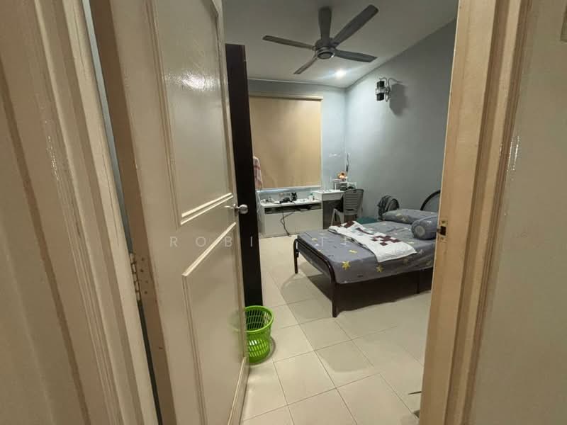 2-storey Terraced House for Sale in Bandar Indahpura (Kulai) - Robin Teo - Bedroom - PropertyGuru.com.my