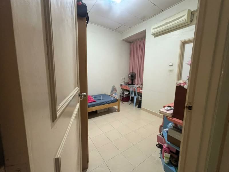 2-storey Terraced House for Sale in Bandar Indahpura (Kulai) - Robin Teo - Bedroom - PropertyGuru.com.my