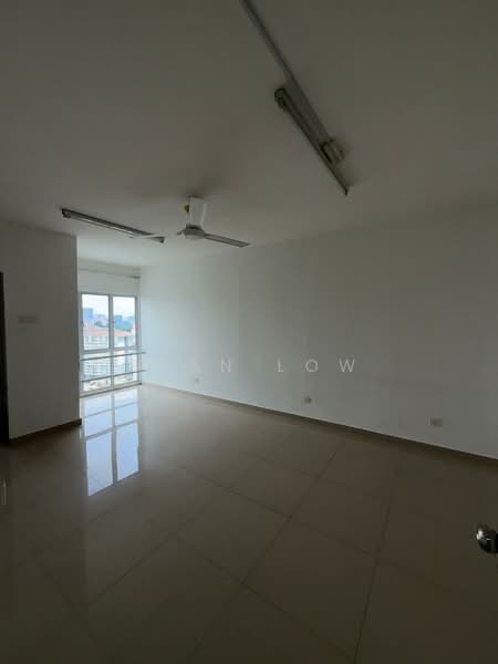 Kondominium untuk Dijual di Astana Lumayan - Ryan Low - Living Room - PropertyGuru.com.my