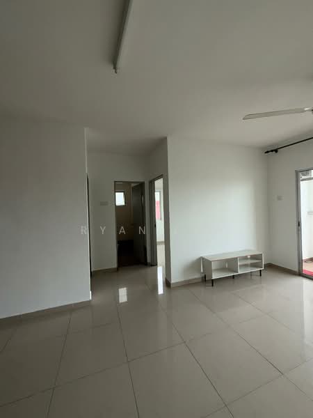 Kondominium untuk Dijual di Astana Lumayan - Ryan Low - Living Room - PropertyGuru.com.my