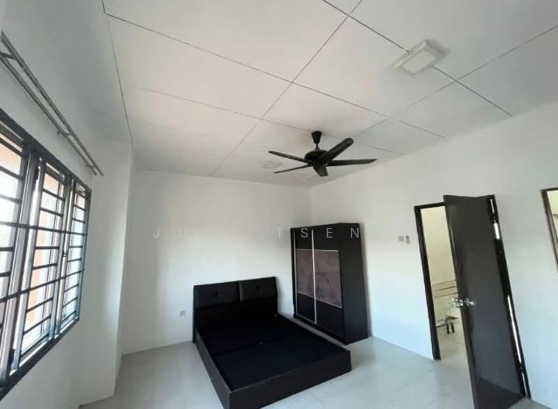 Rumah Teres untuk Dijual di Pasir Gudang (Johor) - June Tseng - Bedroom - PropertyGuru.com.my