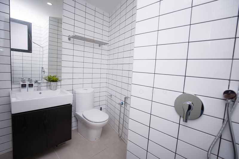 Service Residence for Sale at Flexus Signature - Alice Wong - Bathroom - PropertyGuru.com.my