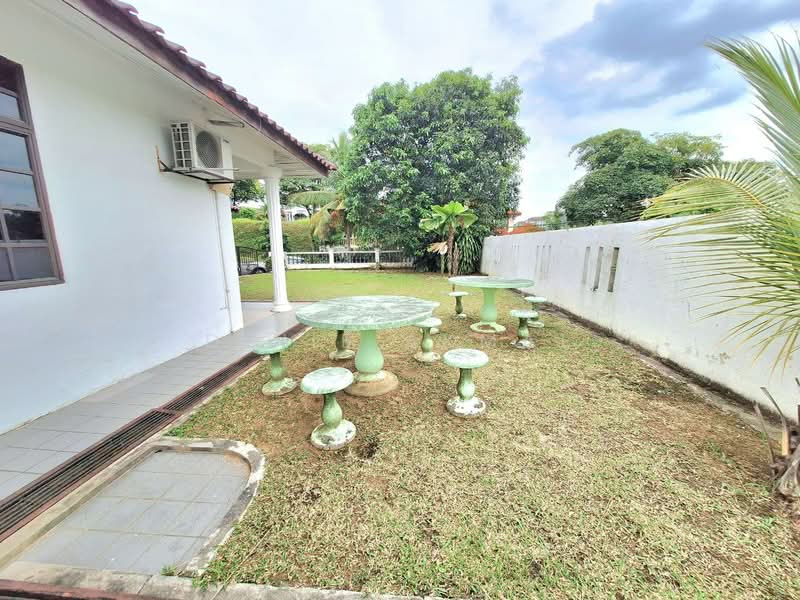 Bungalow for Sale in Seksyen 9 (Shah Alam) - Dinie Akmal - Exterior - PropertyGuru.com.my