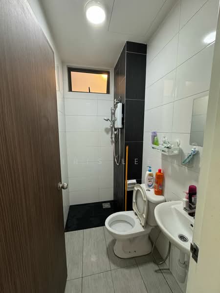 Servis Apartment untuk Disewa di Seasons Garden Residences - Iris Lee - Bathroom - PropertyGuru.com.my
