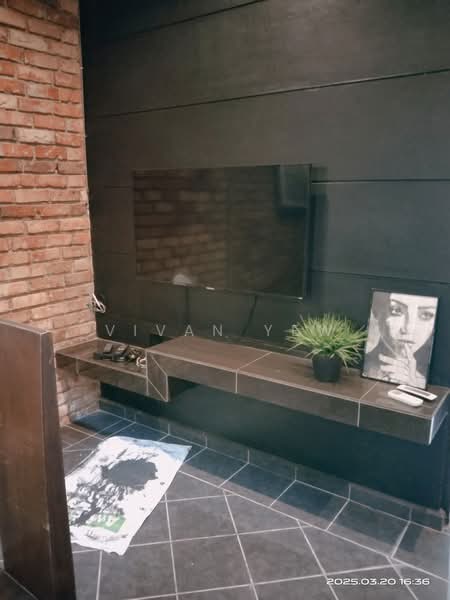 1-storey Terraced House for Rent in Taman Ipoh Selatan (Ipoh) - Vivan Yew - Living Room - PropertyGuru.com.my