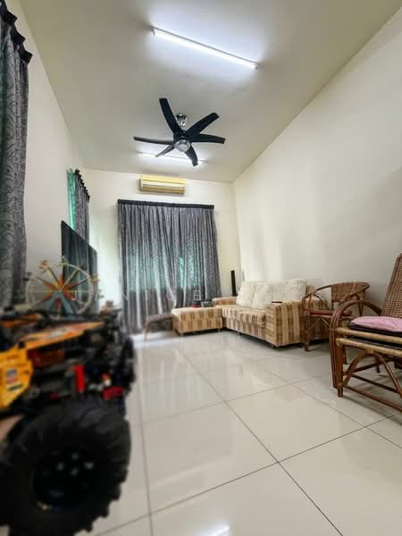 Rumah Teres 2 Tingkat untuk Dijual di Setia Eco Park (Setia Alam) - Janice Tang - Living Room - PropertyGuru.com.my