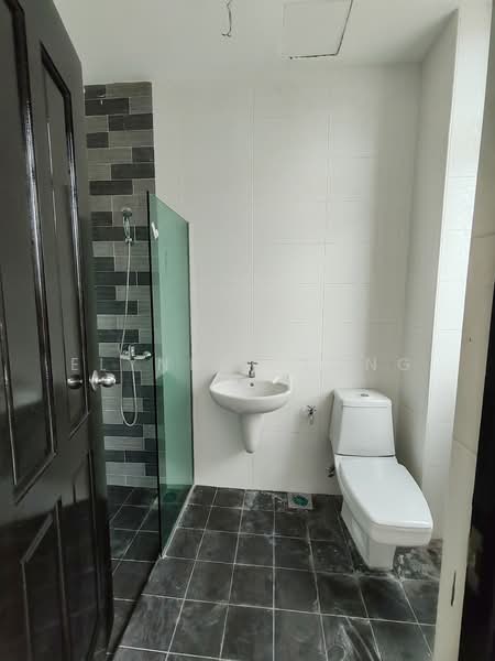 Townhouse for Sale in Jelutong (Penang) - Elynne Leong - Bathroom - PropertyGuru.com.my