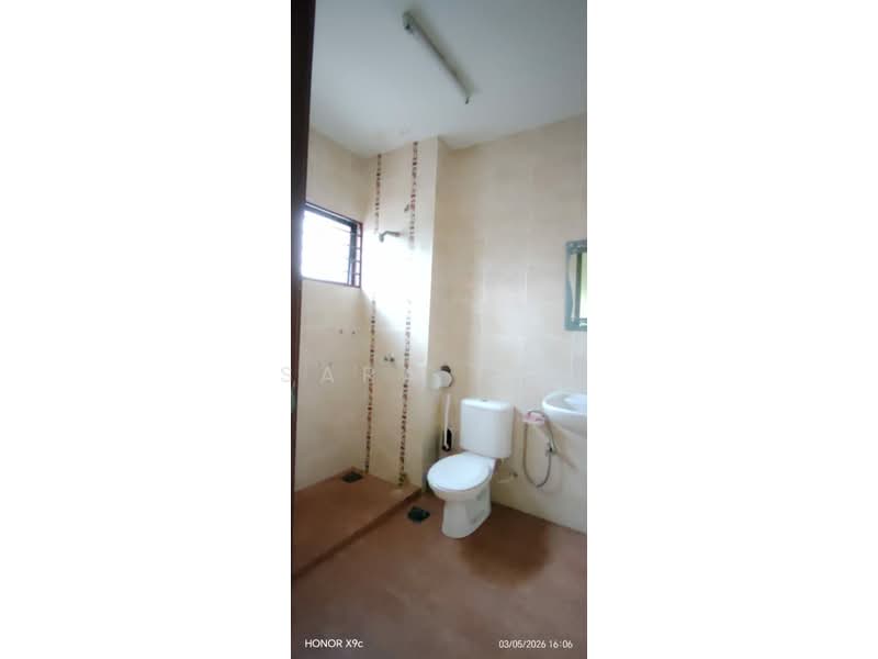 Rumah Teres 2 Tingkat untuk Dijual di Klang (Selangor) - Sara Ooi - Bathroom - PropertyGuru.com.my