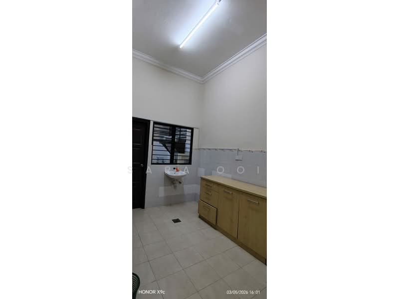 Rumah Teres 2 Tingkat untuk Dijual di Klang (Selangor) - Sara Ooi - Dry Kitchen - PropertyGuru.com.my