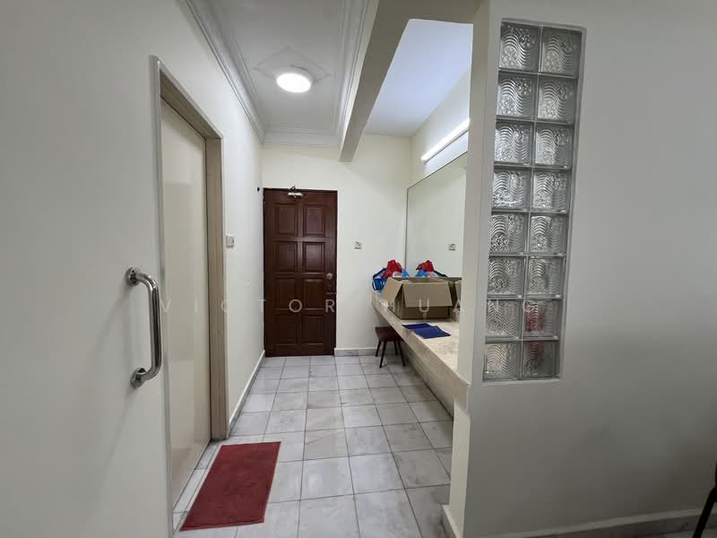 Rumah Banglo untuk Dijual di Seksyen 4 (Shah Alam) - Victor Huang - Corridor - PropertyGuru.com.my
