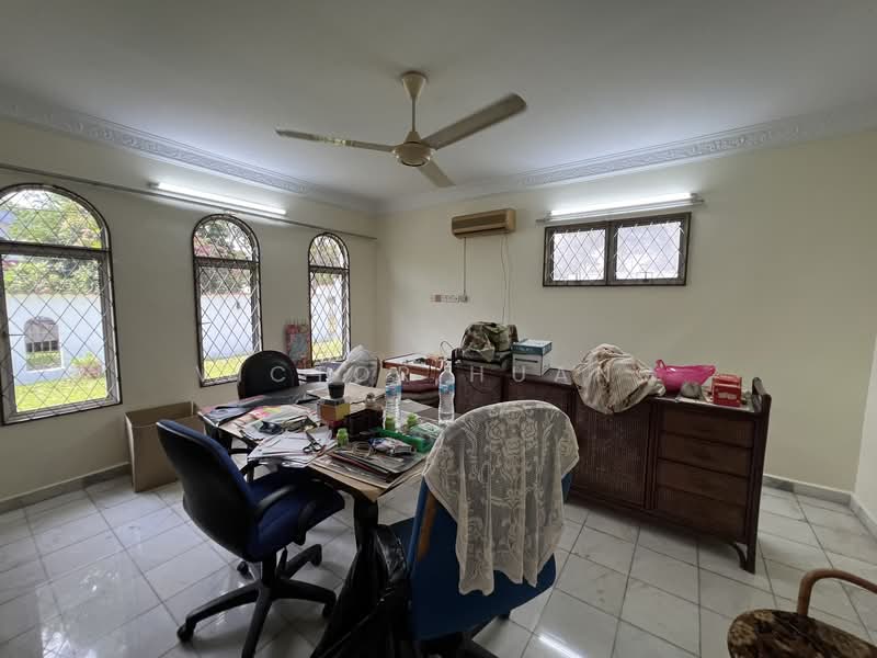 Rumah Banglo untuk Dijual di Seksyen 4 (Shah Alam) - Victor Huang - Study - PropertyGuru.com.my