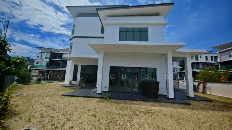 Bungalow House untuk Dijual di Taman Puncak Saujana (Kajang) - Chang Hoong Wen - Exterior - PropertyGuru.com.my