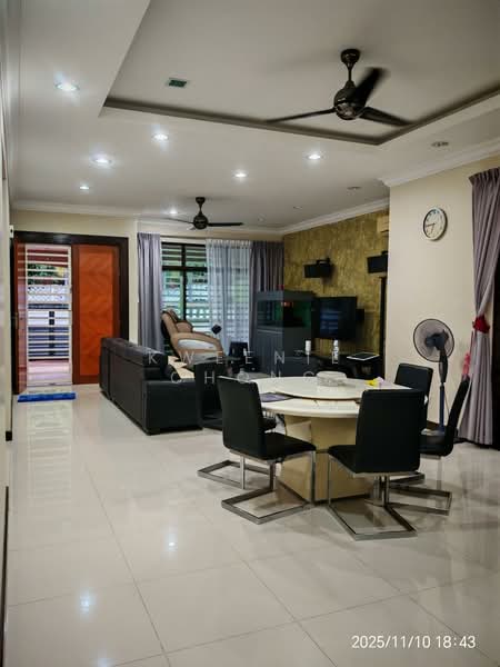 Rumah Banglo untuk Dijual di Bandar Damai Perdana (Cheras) - Kweenie Chong - Living Room - PropertyGuru.com.my