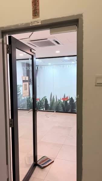 Kilang untuk Dijual di Puchong (Selangor) - Eric Tham - Entrance - PropertyGuru.com.my