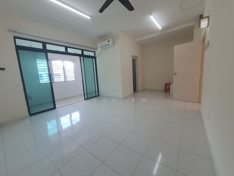 Rumah Teres untuk Dijual di Taman Muzaffar Heights (Bukit Katil) - CHIN FN - Living Room - PropertyGuru.com.my