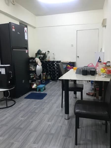 Condominium for Sale at Ara Green - Freddy Tan - Kitchen - PropertyGuru.com.my