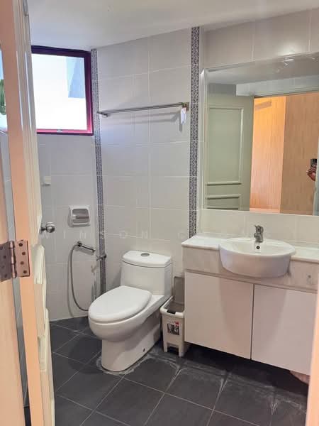Condominium for Sale at Marina Bay Condominium - Winson Chong - Bathroom - PropertyGuru.com.my