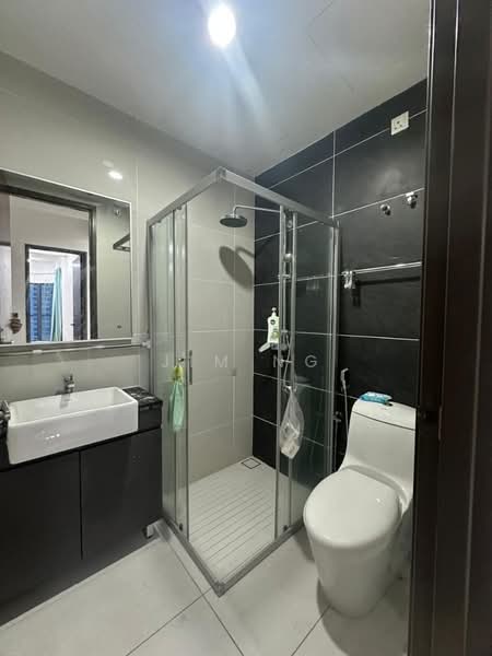 Kondominium untuk Disewa di Lovell @ Country Garden Danga Bay - Jim Ng - Bathroom - PropertyGuru.com.my