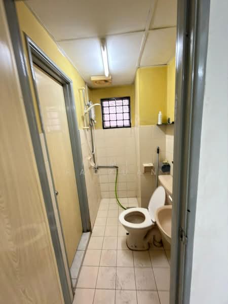 Condominium for Rent at Forest Green - Kamil Radzuan - Bathroom - PropertyGuru.com.my