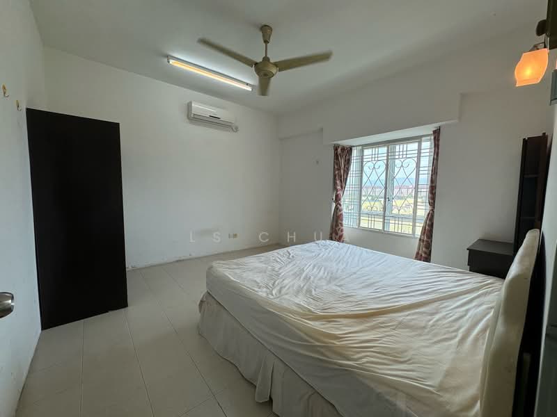 Condominium for Sale at Cassia Resort Condominium - LS Chua - Bedroom - PropertyGuru.com.my