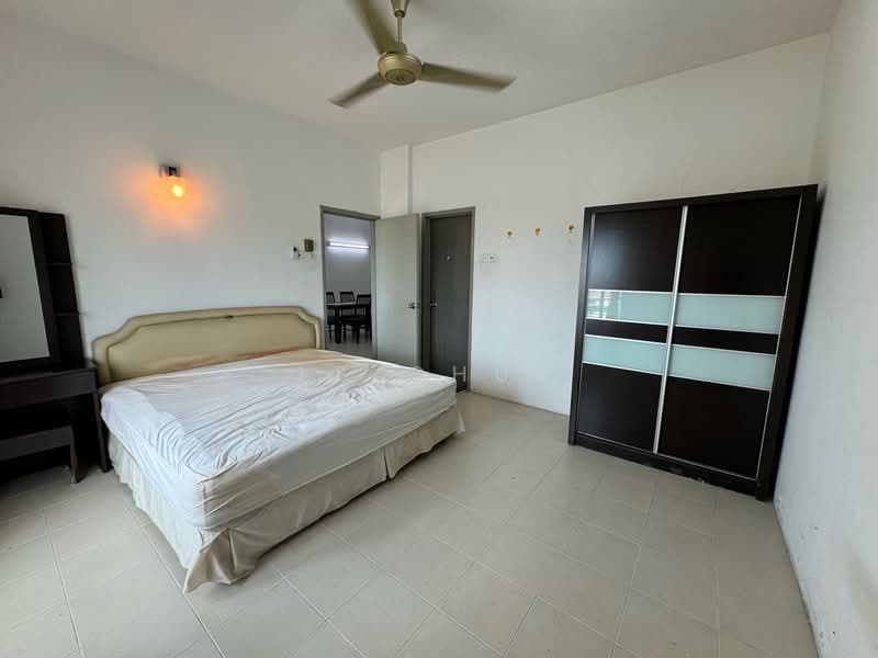 Condominium for Sale at Cassia Resort Condominium - LS Chua - Bedroom - PropertyGuru.com.my