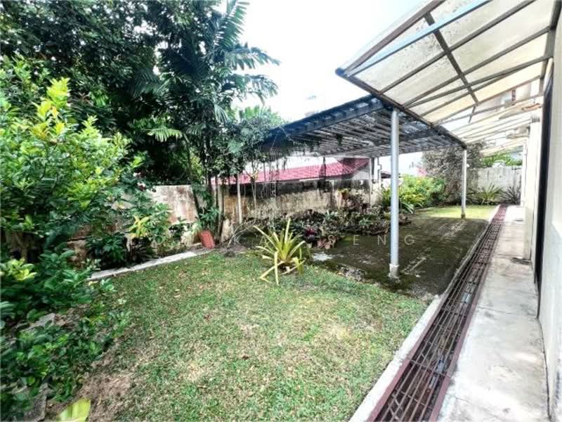 Bungalow for Rent in Seksyen 6 (Petaling Jaya) - Low Kai Seng - Garden - PropertyGuru.com.my