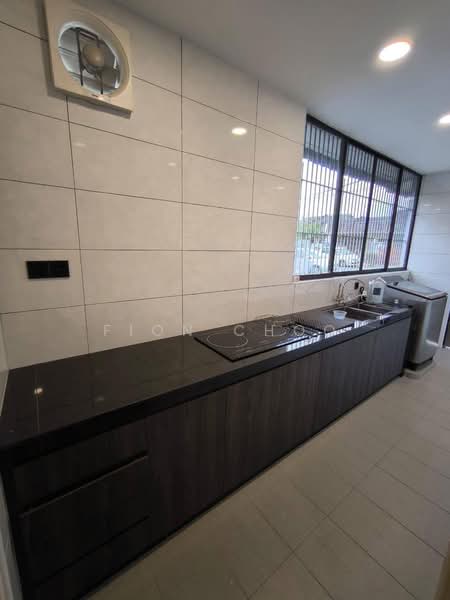Rumah Teres 1 Tingkat untuk Dijual di Perling (Johor) - Fion Choo - Kitchen - PropertyGuru.com.my