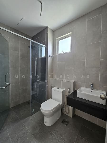 Bungalow for Sale in Hulu Langat (Selangor) - Mohd Firdaus Salim - Bathroom - PropertyGuru.com.my
