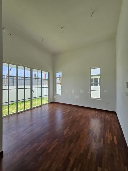 Bungalow for Sale in Hulu Langat (Selangor) - Mohd Firdaus Salim - Living Room - PropertyGuru.com.my